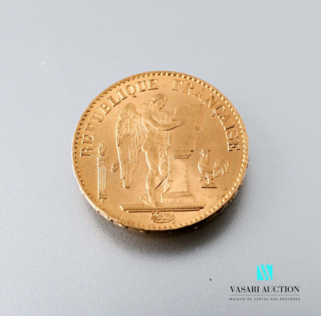 Null 一枚描绘精灵的20法郎金币，出自奥古斯丁-杜普雷之手，1875年，A车间（巴黎）。

重量 : 6,45 g