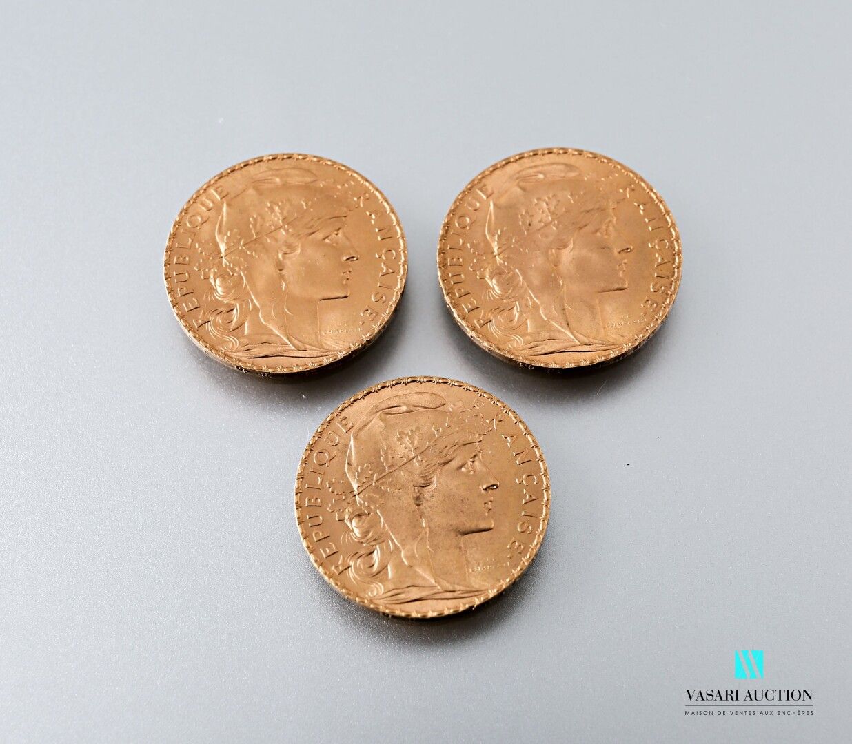 Null 三枚以玛丽安和公鸡为主题的20法郎金币，出自儒勒-克莱芒-查普兰之手，1909年

重量 : 19,36 g