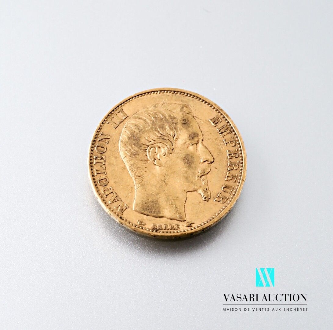 Null 20-Franc-Goldmünze, die Napoleon III. Mit nacktem Oberkörper zeigt, gravier&hellip;
