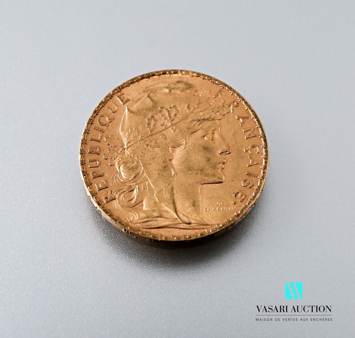 Null 一枚以玛丽安和公鸡为主题的20法郎金币，出自儒勒-克莱芒-查普兰之手，1903年

重量 : 6,44 g