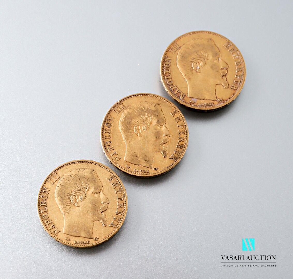 Null 三枚显示拿破仑三世光头的20法郎金币，由Albert-Désiré Barre刻制，1856年，A工作室（巴黎）。

重量 : 19,21 g