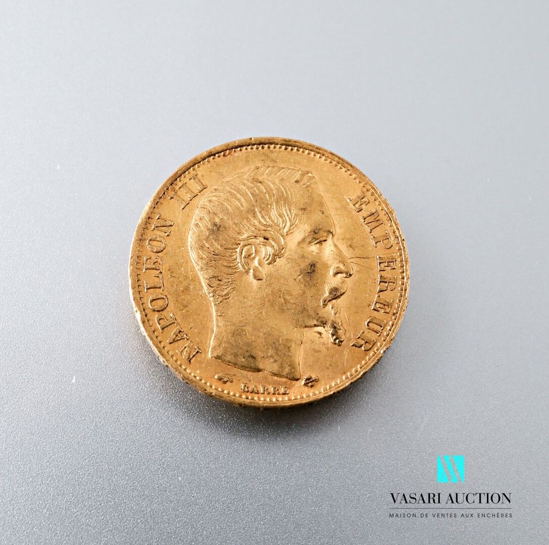 Null Une pièce en or de 20 francs figurant Napoléon III tête nue gravée par Albe&hellip;