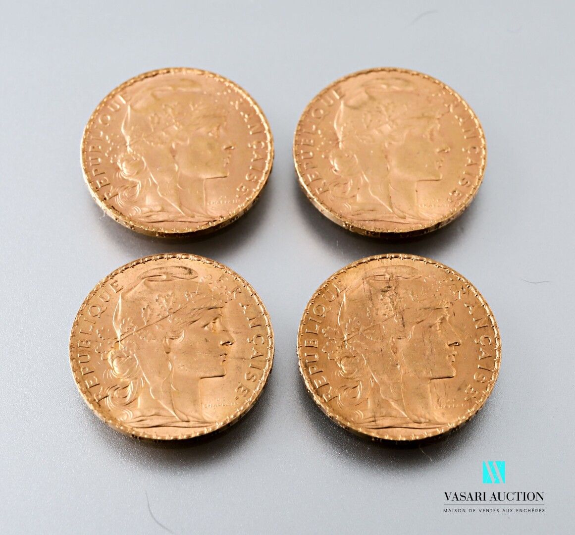 Null 四枚以玛丽安和公鸡为主题的20法郎金币，出自儒勒-克莱芒-查普兰之手，1907年

重量 : 25,79 g