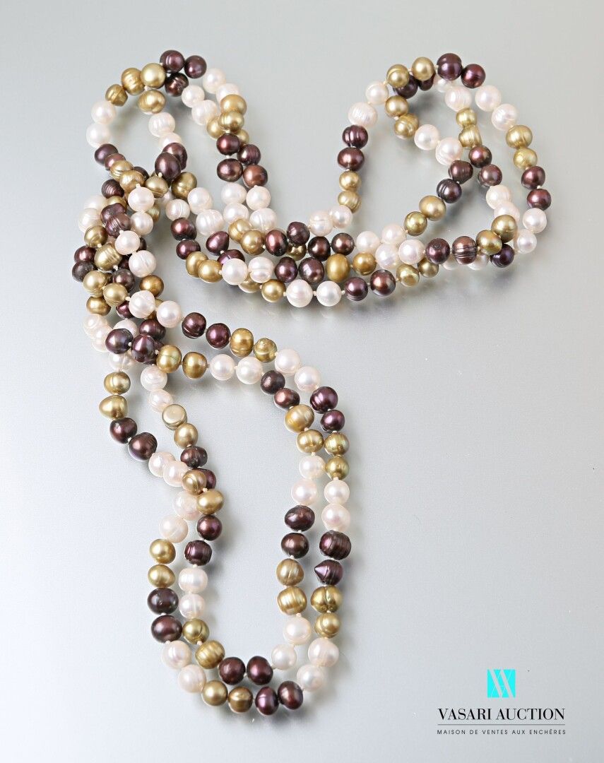 Null Sautoir de perles d'eau douce multicouleurs.

Long. : 81 cm