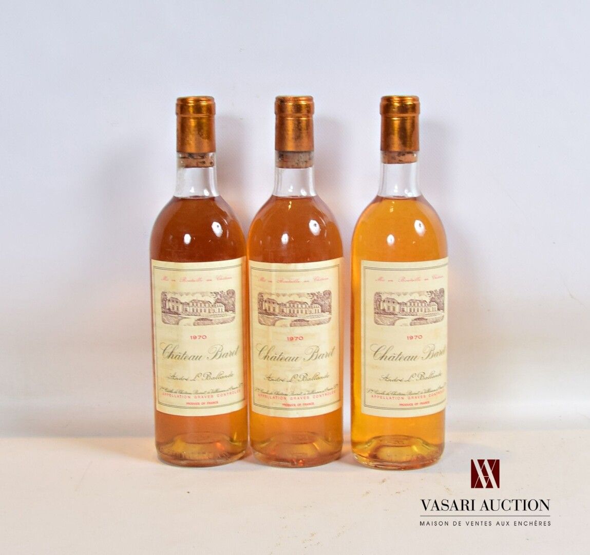 Null 3 bottles Château BARET Graves white 1970

	Et: 1 a little stained, 2 stain&hellip;