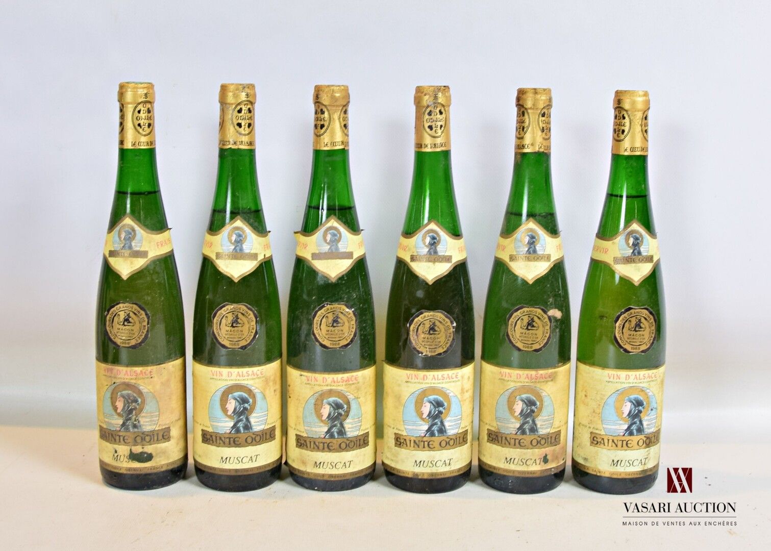 Null 6 Flaschen MUSCAT d'Alsace mise Ste Odile 1988

	Goldmedaille in Macon. Ver&hellip;