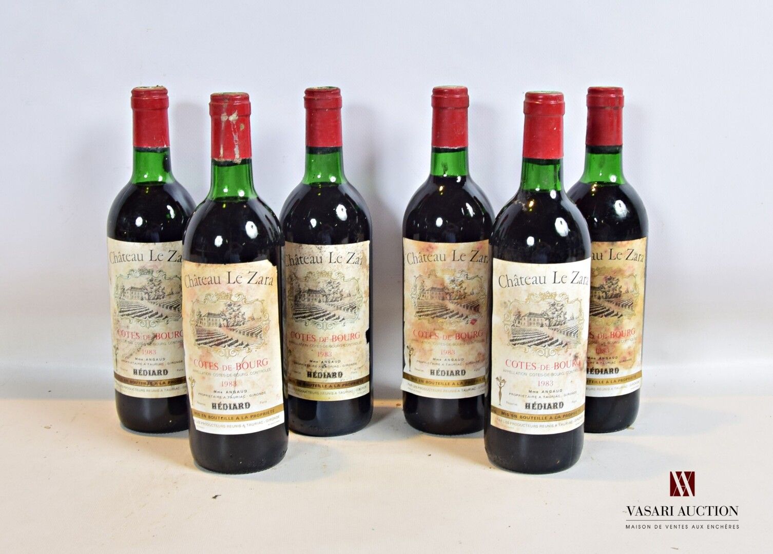 Null 6 bottles Château LE ZARA Côtes de Bourg mise coop 1983

	Faded and stained&hellip;