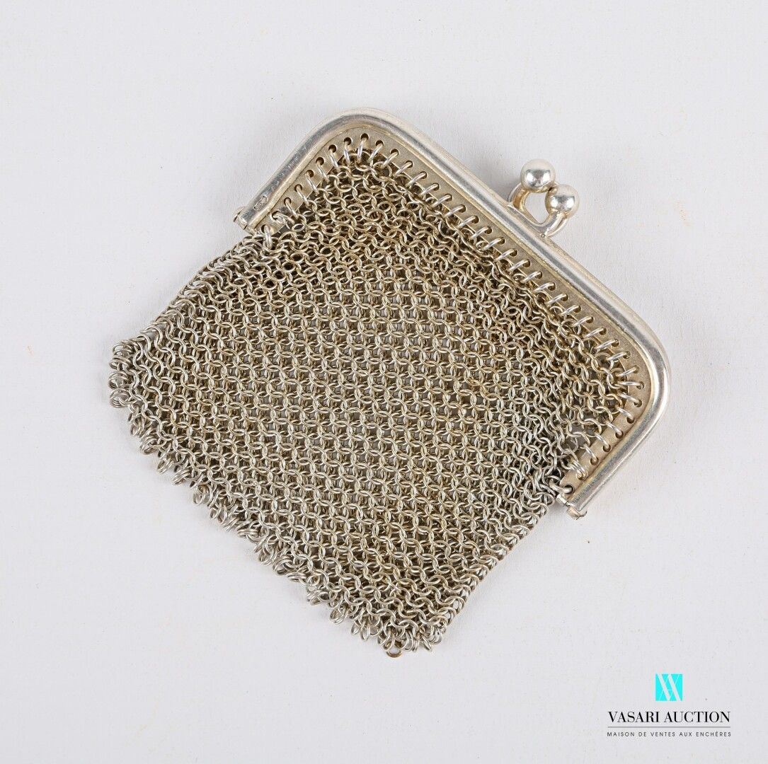 Null Silver mesh purse.

Weight : 25,96 g