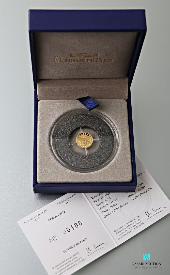 Null 巴黎货币

999.9毫米金币，正面是欧洲议会20年，背面是2012年欧洲议会。

限量发行10,000件 - N°186

直径：11毫米 - 重量&hellip;