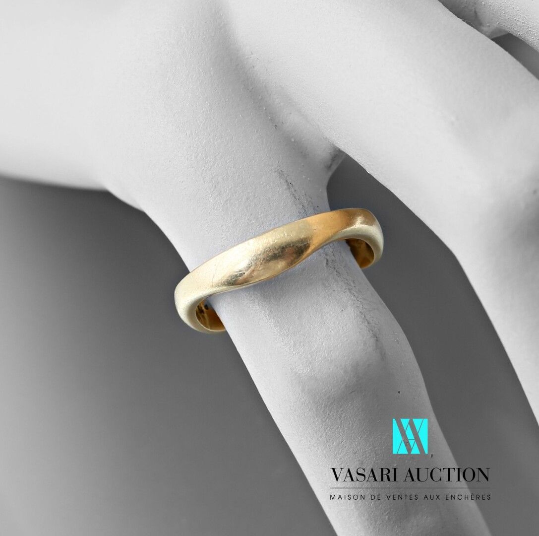 Null Cartier, yellow gold ring 750 thousandths of movement, signed and numbered &hellip;