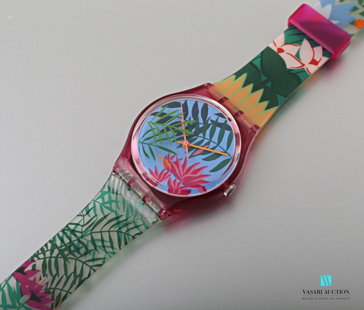 Null SWATCH - FLORAL STORY - 1994

Plastic case and bracelet.

Movement with qua&hellip;