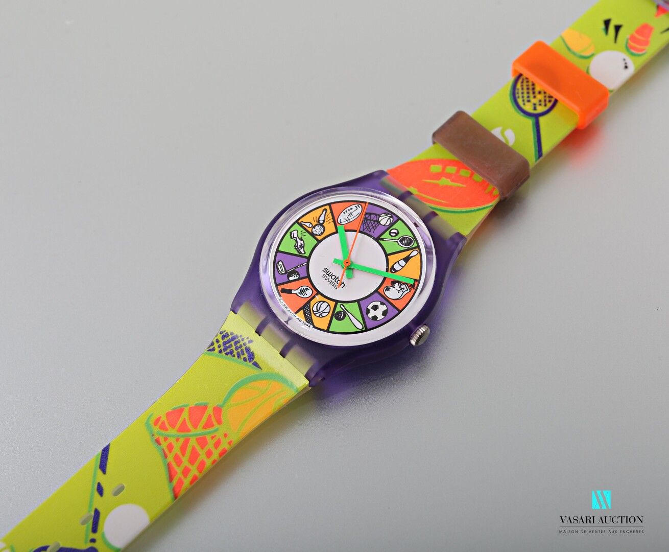 Null SWATCH - ANIMADORA - 1994

Caja y pulsera de plástico.

Movimiento de cuarz&hellip;