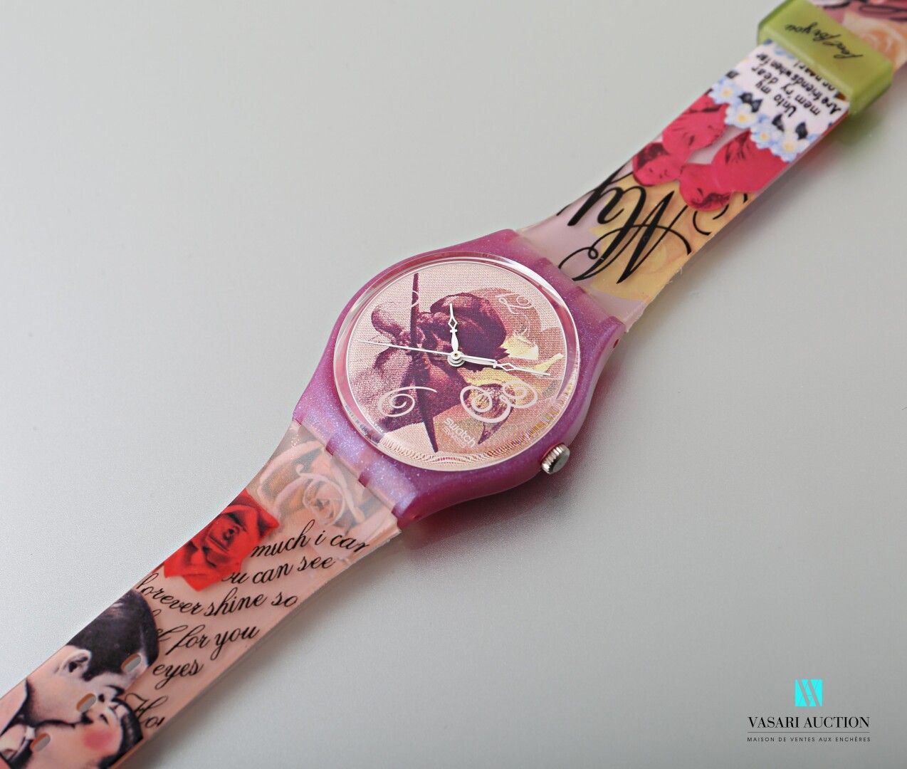 Null SWATCH - FOR YOU HEART ONLY - 1995

Plastic case and bracelet.

Quartz move&hellip;
