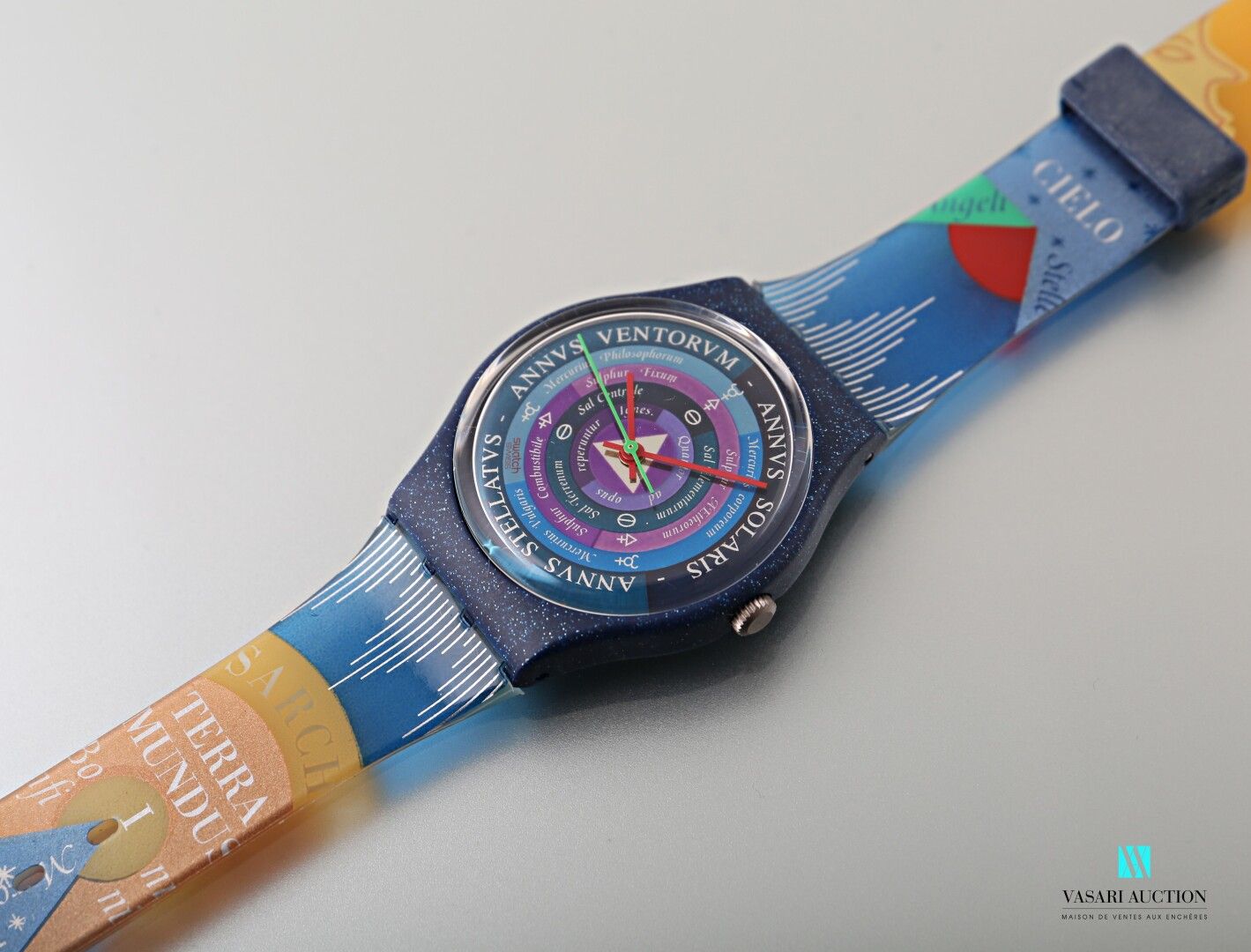 Null SWATCH - TAROT - 1993

Boitier et bracelet en plastique.

Mouvement à quart&hellip;