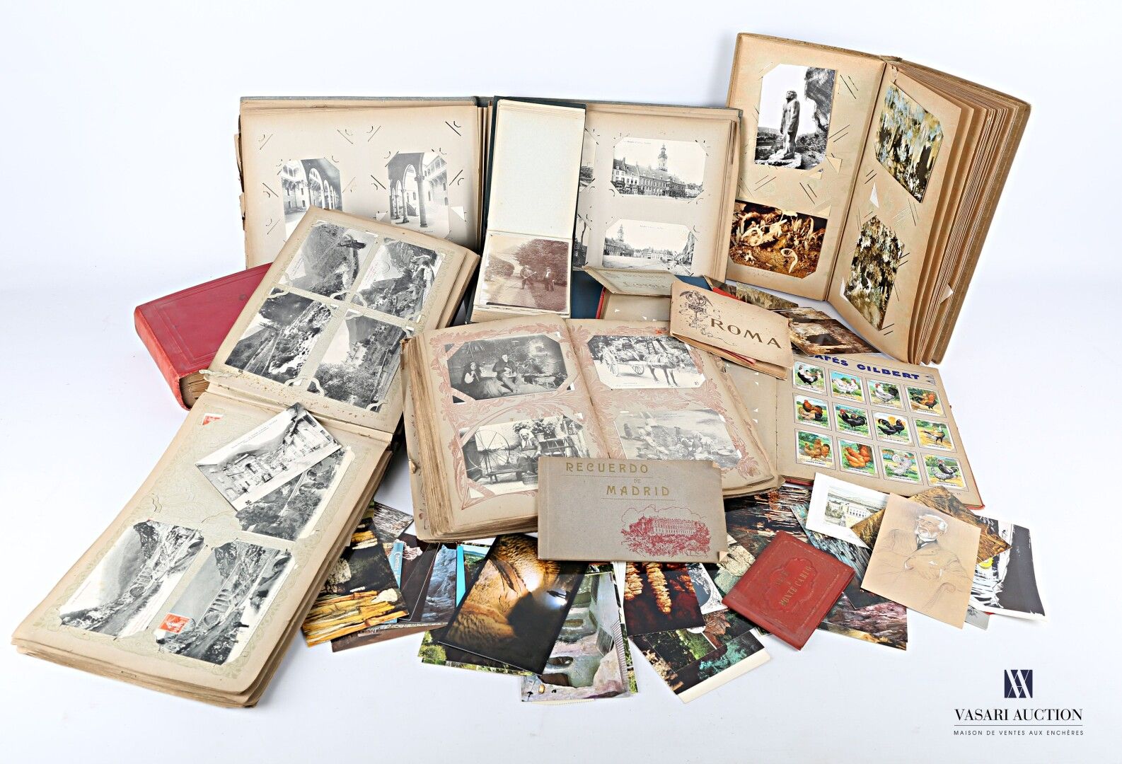 Null Lotto di album di cartoline antiche e moderne su vari temi come speleologia&hellip;