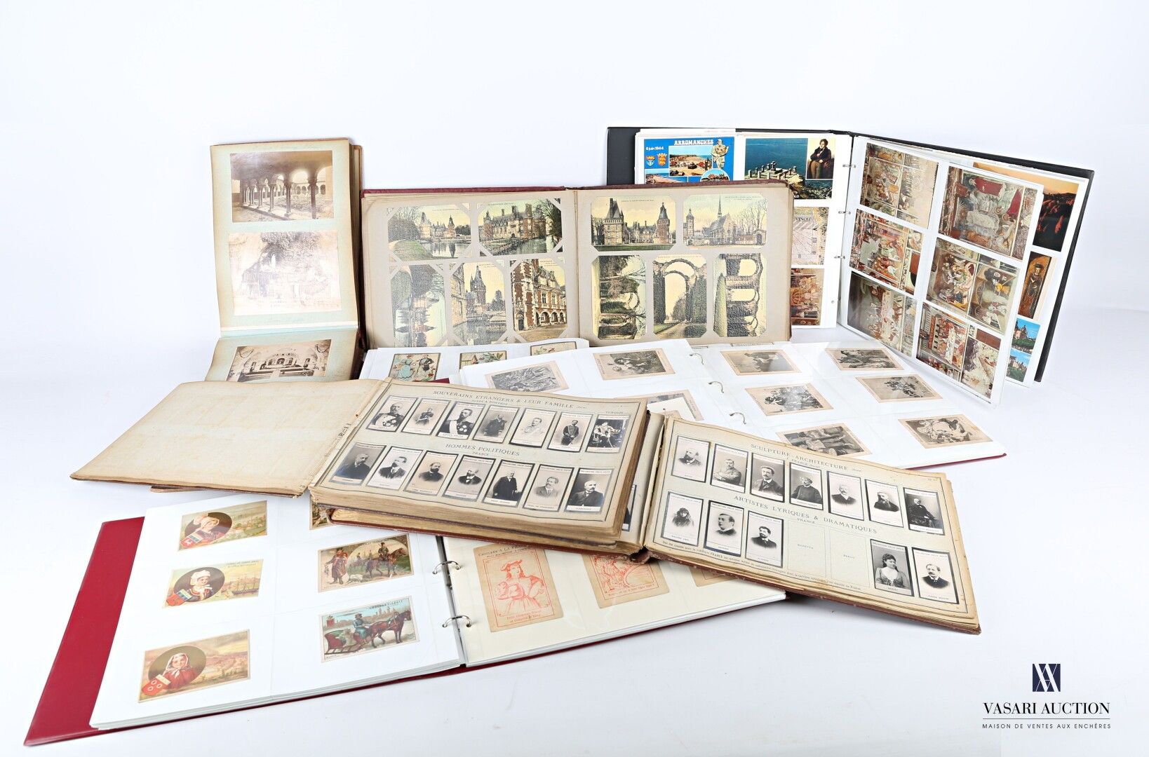 Null Lote de seis álbumes de tarjetas postales antiguas y modernas, fotografías &hellip;