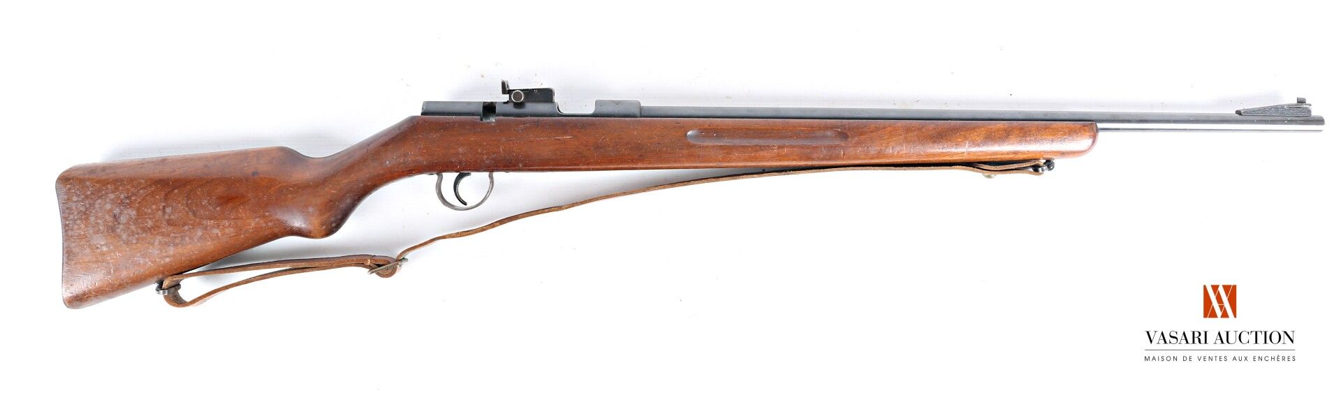Null ERMA训练用步枪，型号为1957年22口径长步枪，膛线枪管60厘米，带前瞄准器和25、50、75和100米刻度的后瞄准器，枪管上有1957年和22口&hellip;