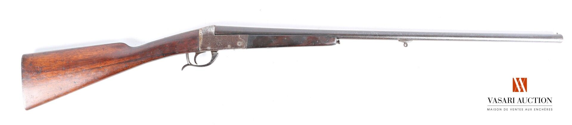Null 单管折叠式霰弹枪SIMPLARM，口径20-65，枪管70厘米，英式枪托35.5厘米，磨损，氧化，木材和古铜色有使用痕迹，长109厘米，编号984，（&hellip;