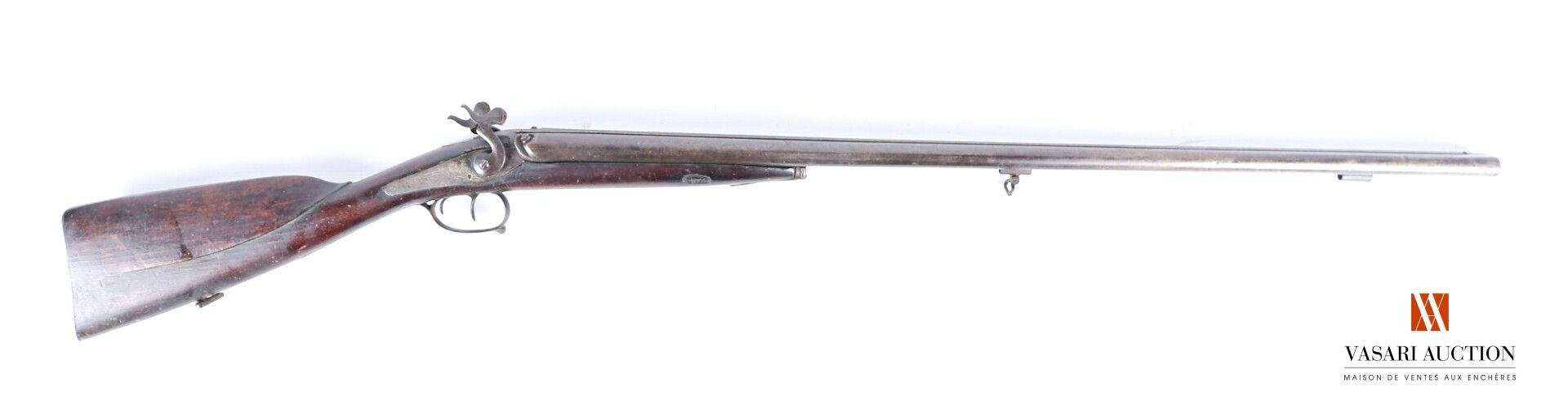 Null 打击式猎枪，82厘米台式枪管，腮帮子和铁层，磨损，氧化，机制有待修改，木材和鞣制有使用痕迹，TL 123厘米

第十九世纪时期

D类