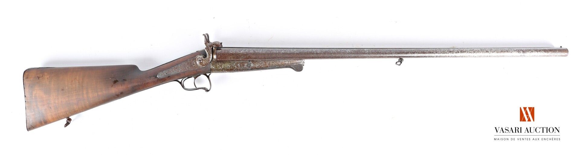 Null Bolzenjagdgewehr Kaliber 16, 70 cm lange Damastläufe in Tischform, auf dem &hellip;