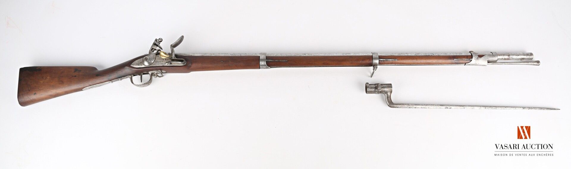 Null Regulation rifle model 1822, flintlock of 150 mm, signed DPF & P St Etienne&hellip;
