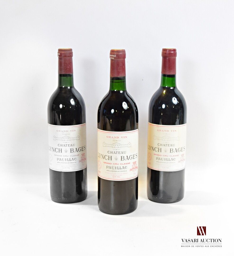 Null 3 bottles Château LYNCH BAGES Pauillac GCC 1985

	Barely stained. N: bottom&hellip;