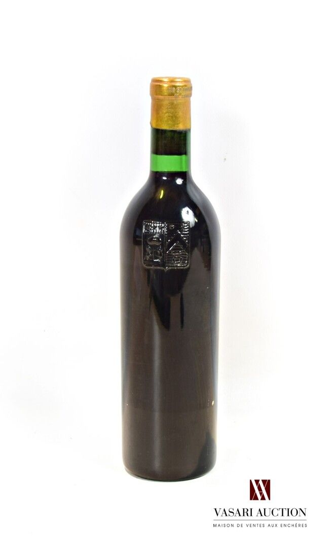 Null PICHON LALANDE Pauillac GCC 1970酒庄1瓶

	没有标签。在短小的胶囊下可读的年份。N：低颈。