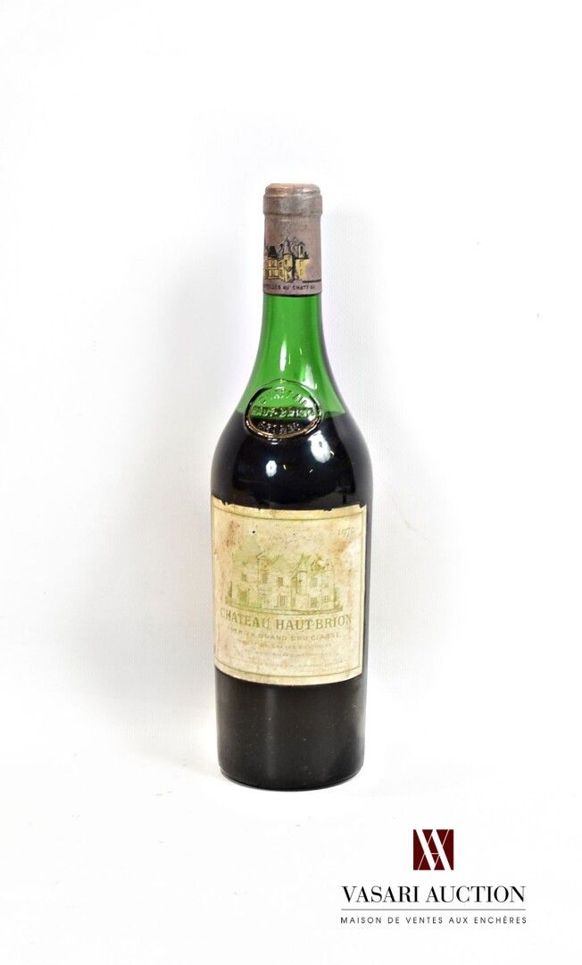 Null 1 bouteille 	Château HAUT BRION	Graves 1er GCC	1970

	Et. Fanée, tachée et &hellip;