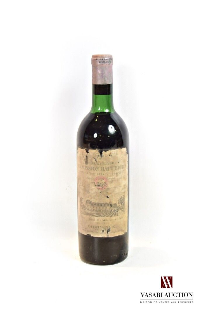 Null 1 bottiglia Château LA MISSION HAUT BRION Graves CC 1966

	Timbro di Nicola&hellip;