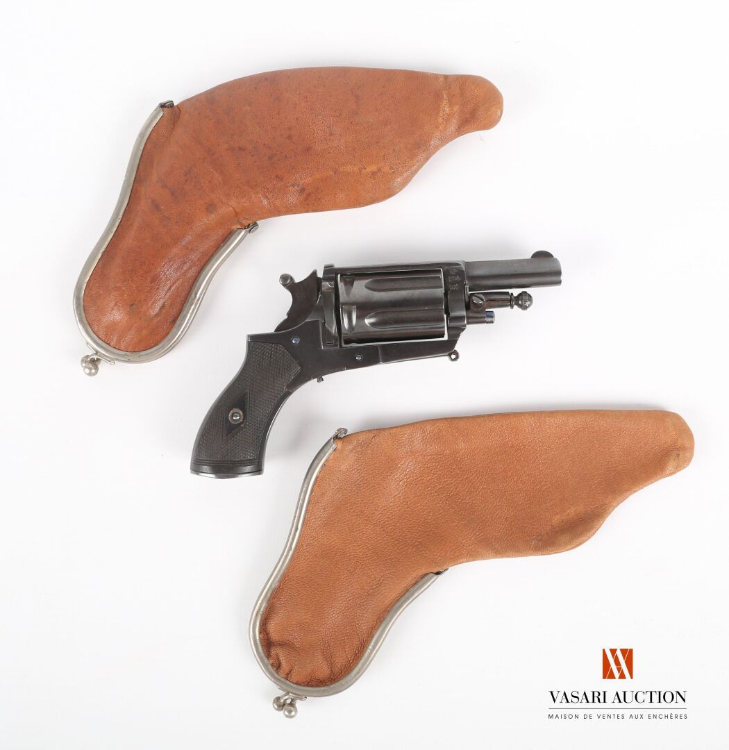 Null Revolver de poche calibre 6 mm Vélodog, bâti gravé sur le dessus « GUYOT Ru&hellip;