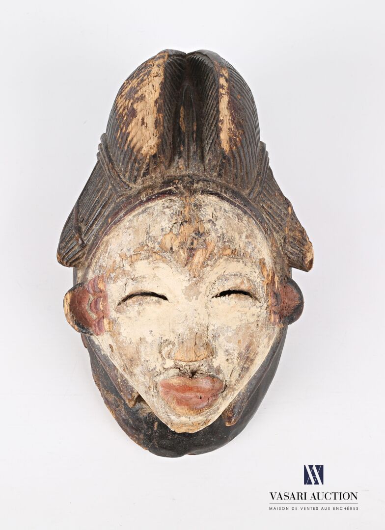 Null PUNU - GABON and REPUBLIC OF CONGO

Moukudji face mask in wood with white c&hellip;