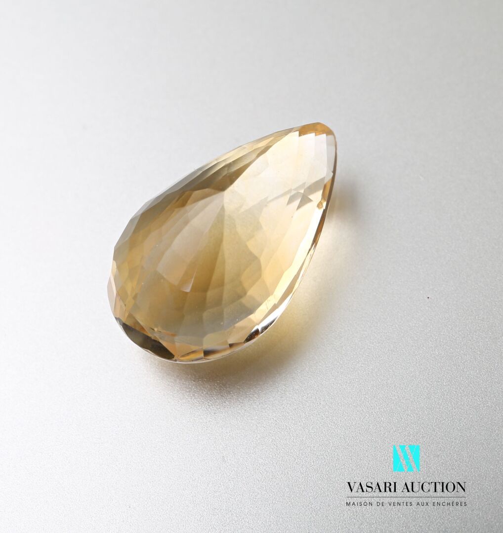 Null Pear cut citrine grading approximately 22.60 carats.