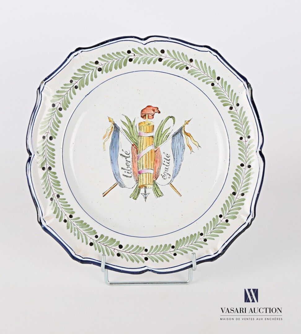 Null LUNEVILLE - Keller and Guérin

Earthenware plate with revolutionary decorat&hellip;