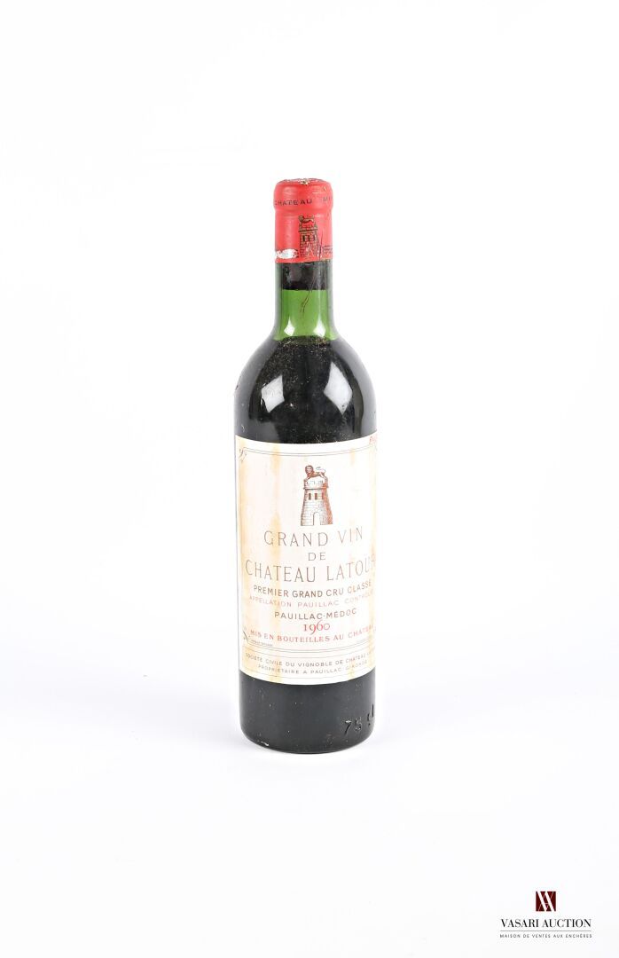 Null 1 botella Château LATOUR Pauillac 1er GCC 1960

Et. Manchado. N: cuello baj&hellip;