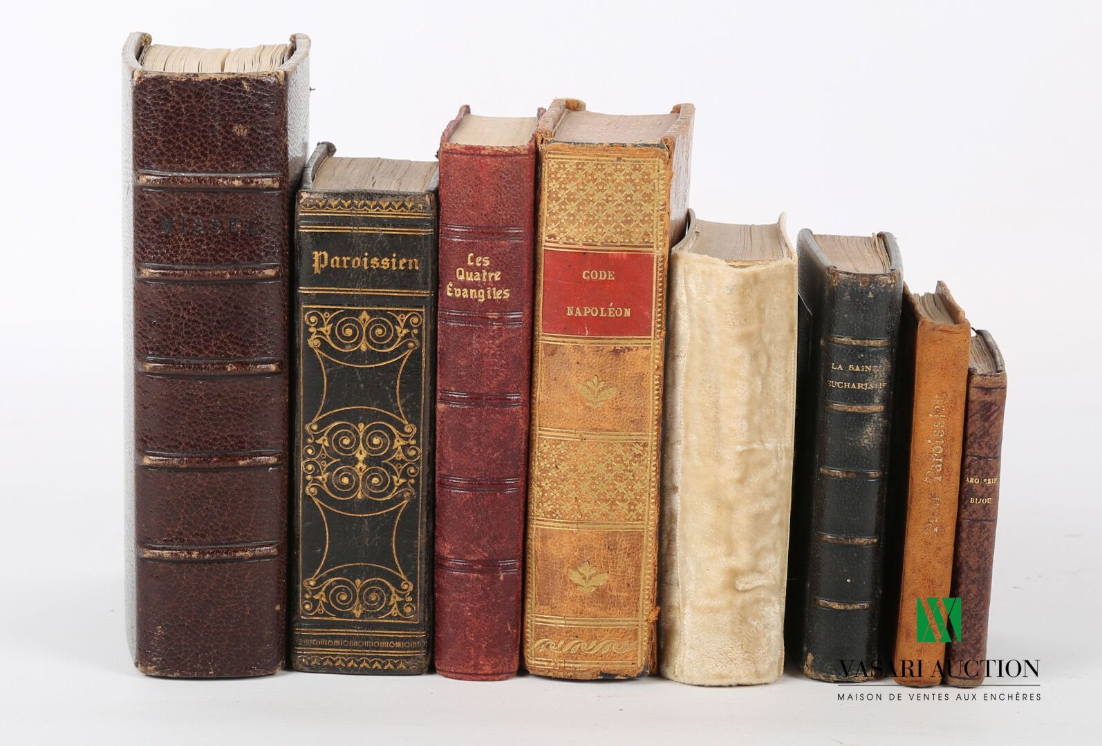 Null [RELIGION]

Lot including seven works in-16° to in-32° including a Missal -&hellip;