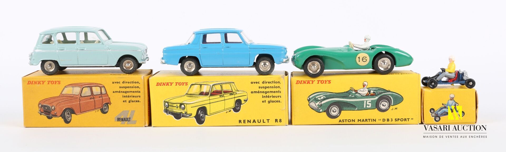 Null DINKY TOYS (FR)

Lot of four vehicles : Aston martin DB 3 Sport Ref 506 - L&hellip;