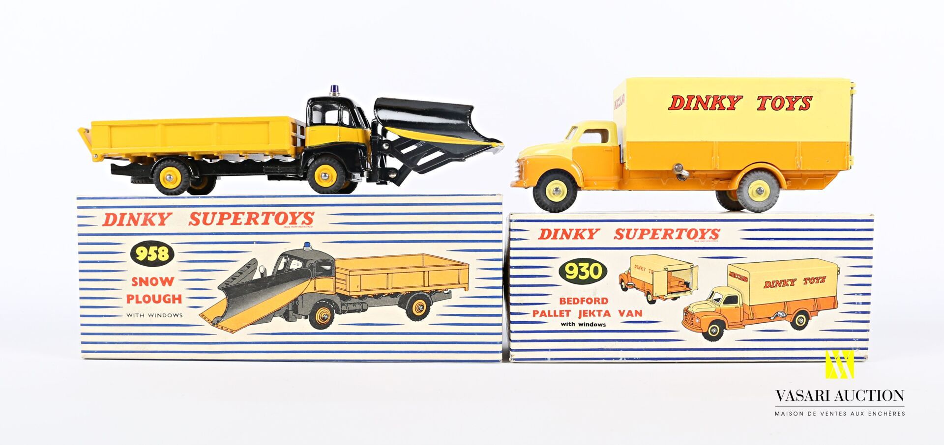 Null Dinky supertoys (GB Meccano)

扫雪机958

贝德福德卡车 "Dinky Toys" 930

(原有的包装盒和手册 -&hellip;