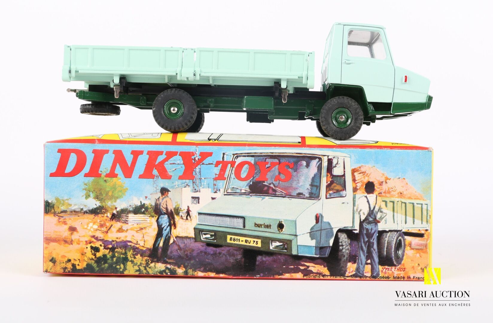 Null DINKY TOYS MECCANO TRIANG (FR)

Berliet Stradair benne basculante latérale &hellip;