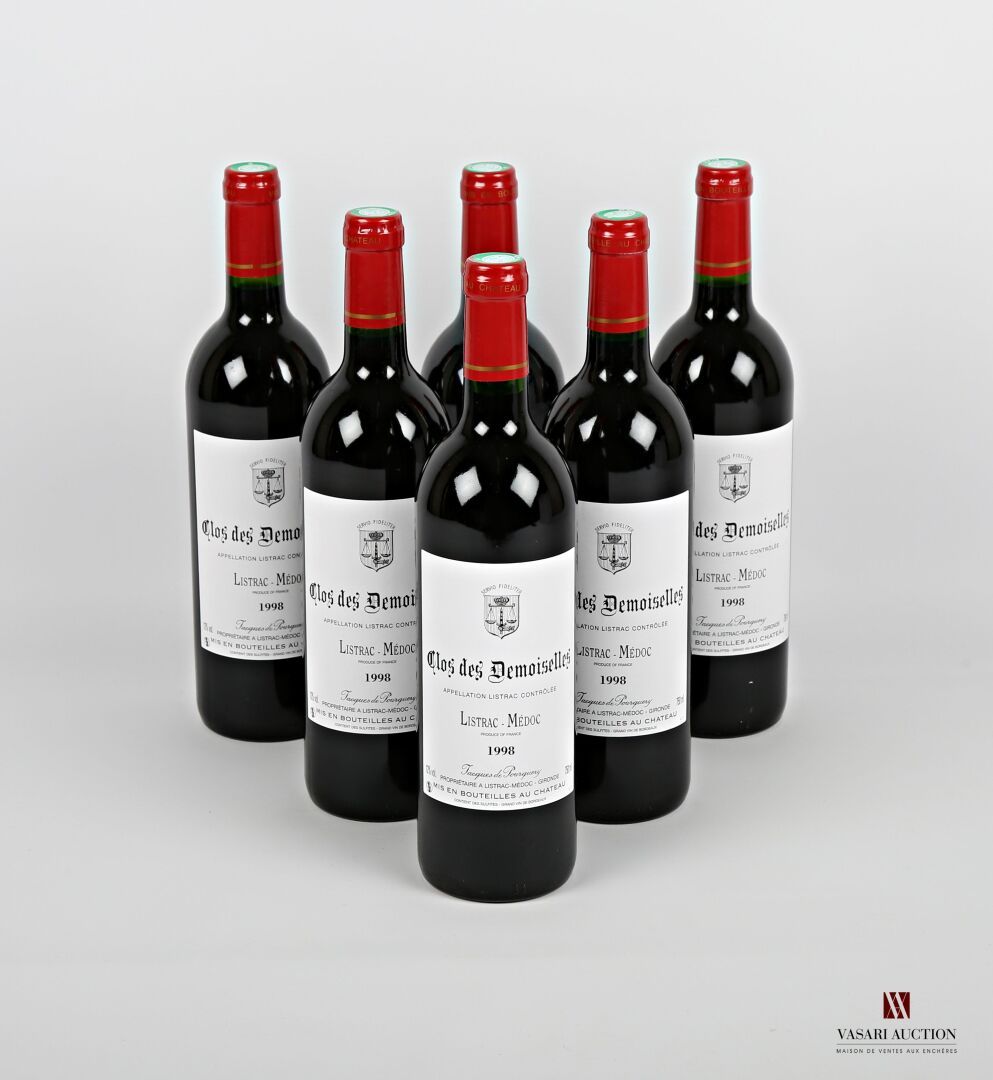 Null 6 botellas CLOS DES DEMOISELLES Listrac 1998
	Presentación y nivel, impecab&hellip;