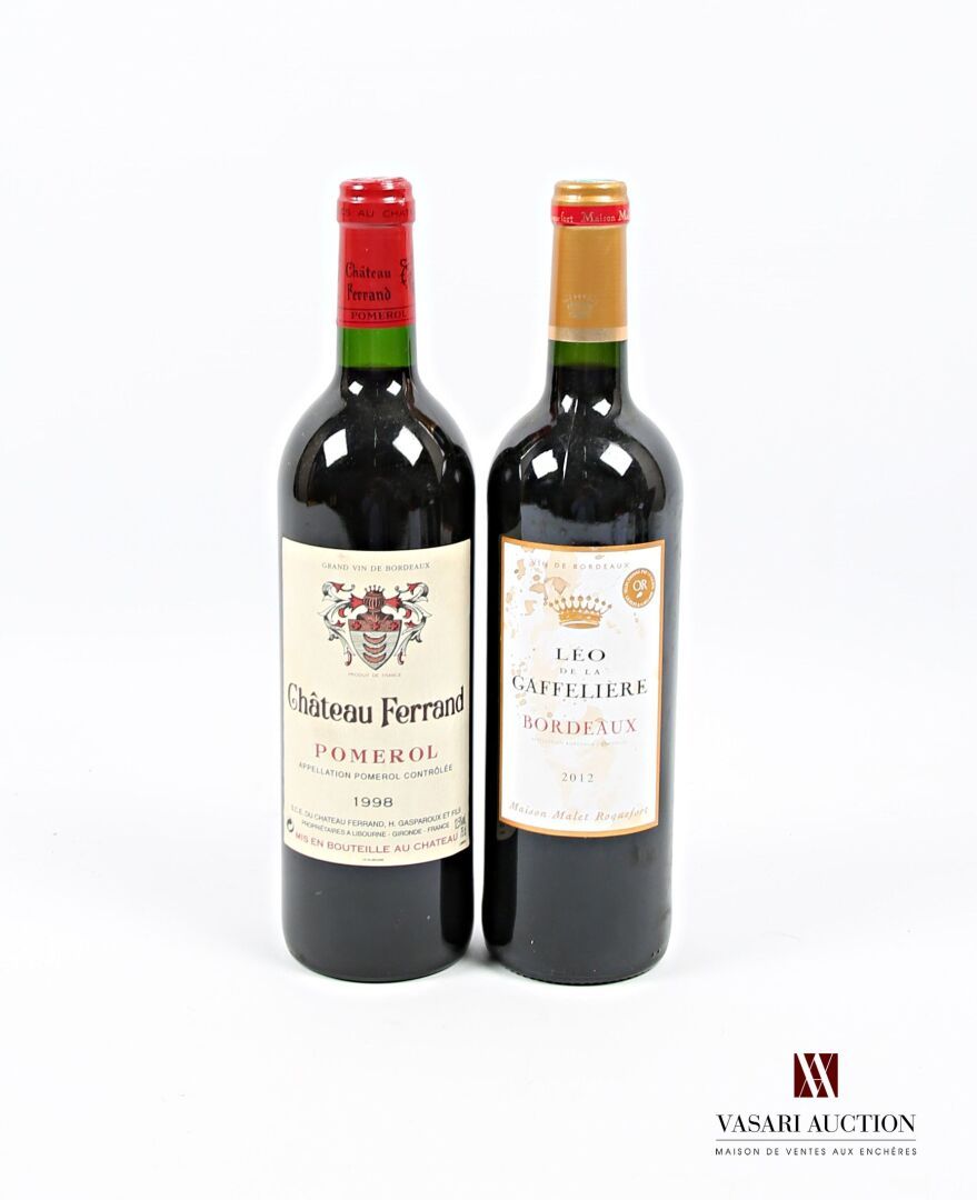 Null Lotto di 2 bottiglie tra cui :
1 bottiglia Château FERRAND Pomerol 1998
1 b&hellip;