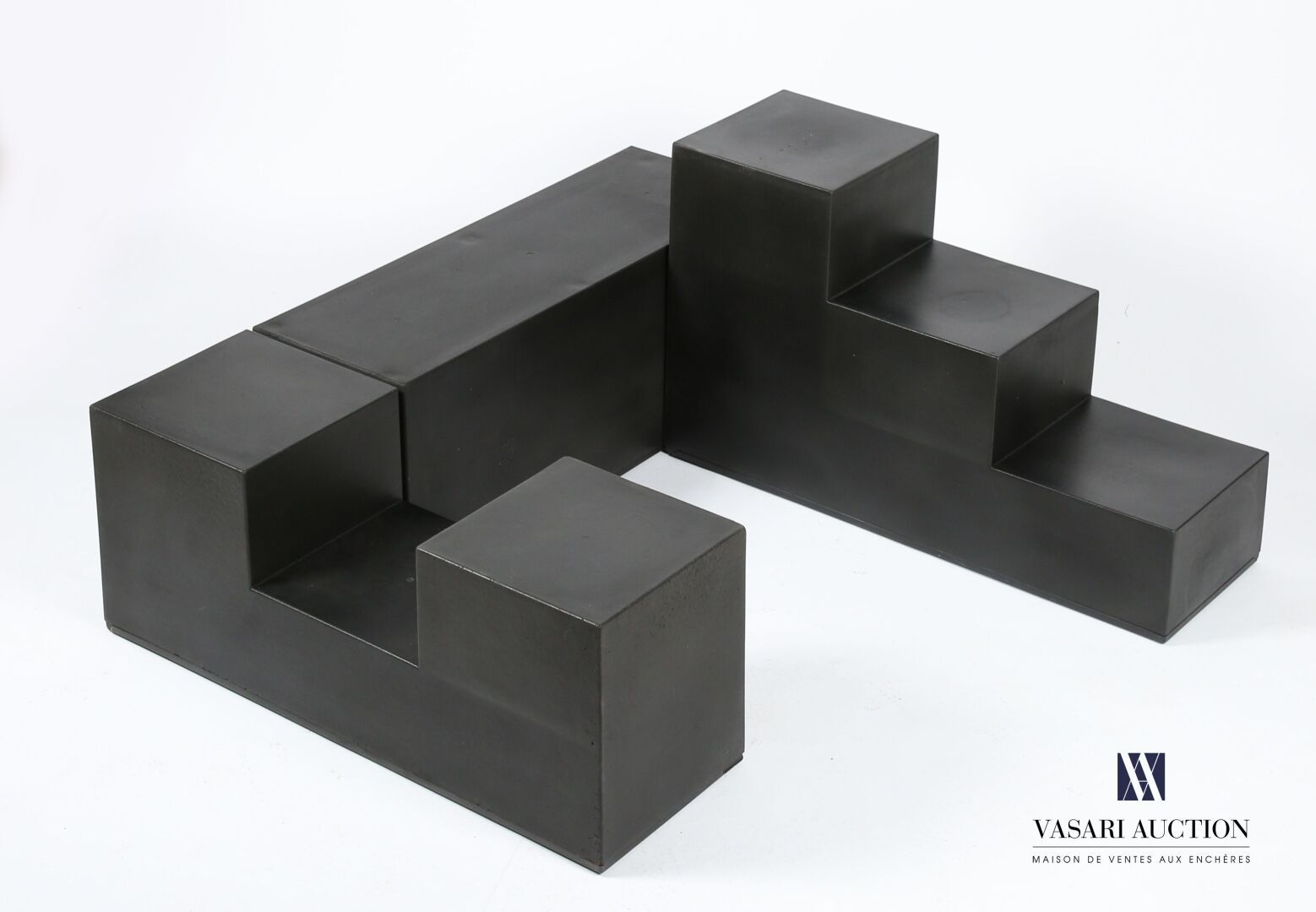 Null Mario BELLINI - C&B Italia
Three modules in black polyurethane, model GLI S&hellip;