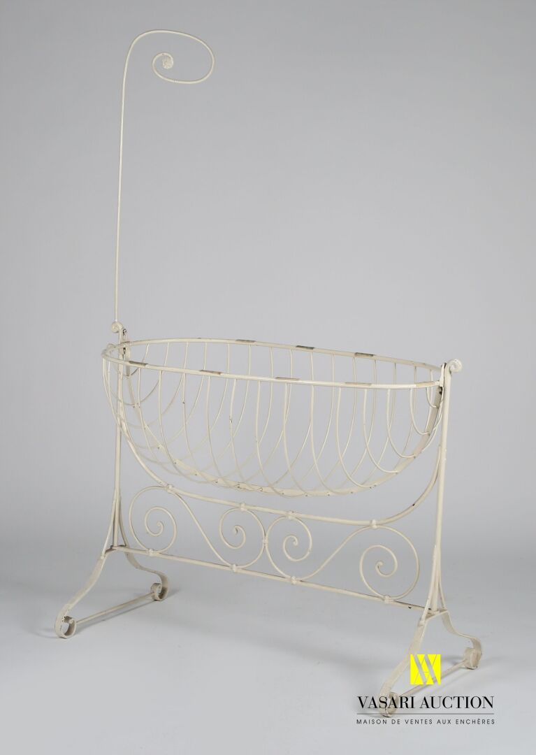 Null White lacquered wrought iron cradle in the shape of a boat hull resting on &hellip;