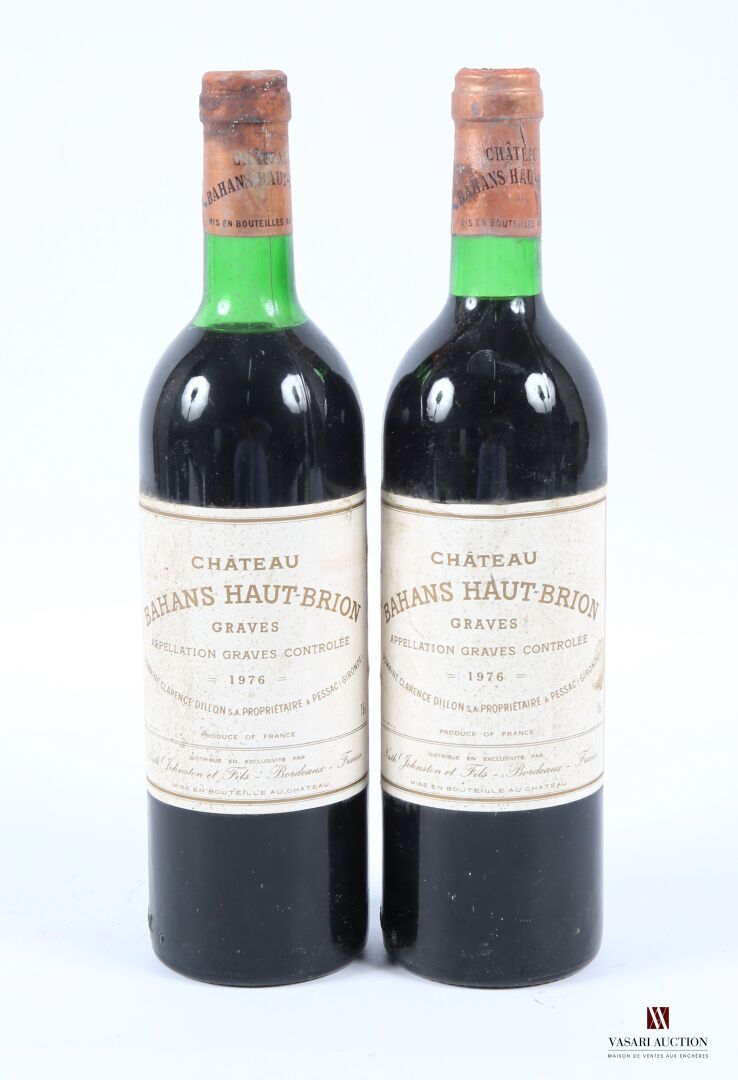 Null 2 bouteilles	Château BAHANS HAUT BRION	Graves	1976
	Et. Un peu fanées et ta&hellip;