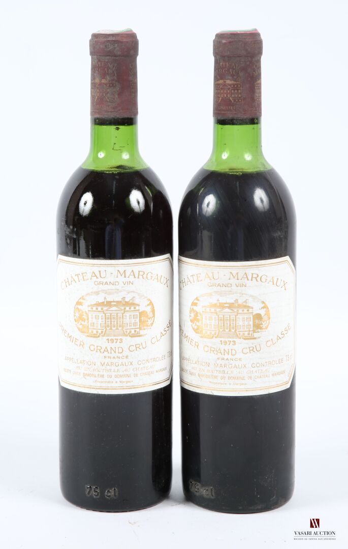 Null 2 bouteilles	Château MARGAUX	Margaux 1er GCC	1973
	Et. Tachées. N : ht/mi é&hellip;