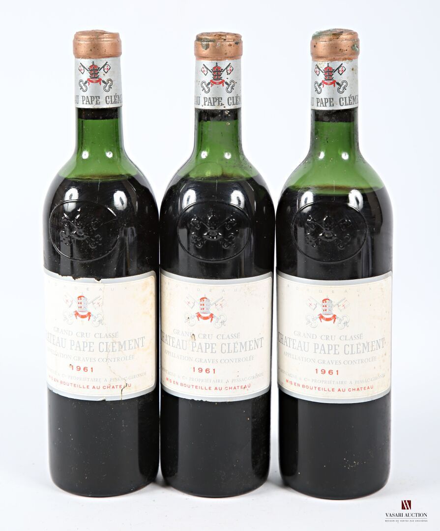 Null 3瓶Château PAPE CLÉMENT Graves GCC 1961
	Et.有点污渍（1瓶磨损）。N: 2 ht/mid-shoulder &hellip;