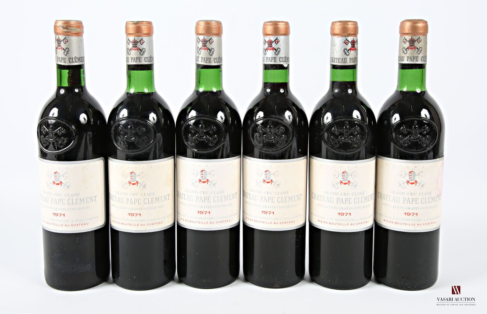Null 6瓶Château PAPE CLÉMENT Graves GCC 1971红葡萄酒
	等染色。N: 2瓶中/低颈，1瓶低颈，3瓶低颈/高肩。