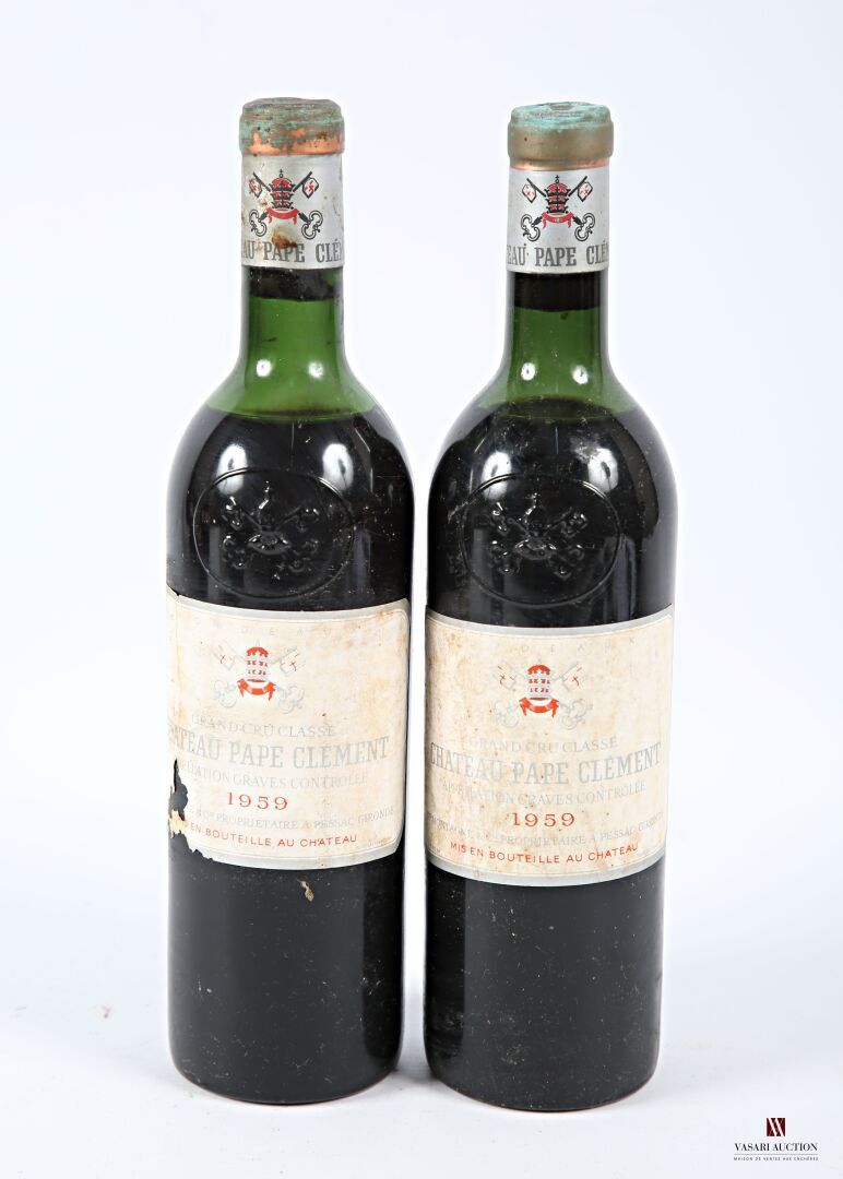Null 2 bouteilles	Château PAPE CLÉMENT	Graves GCC	1959
	Et. Tachées (1 déchirée)&hellip;