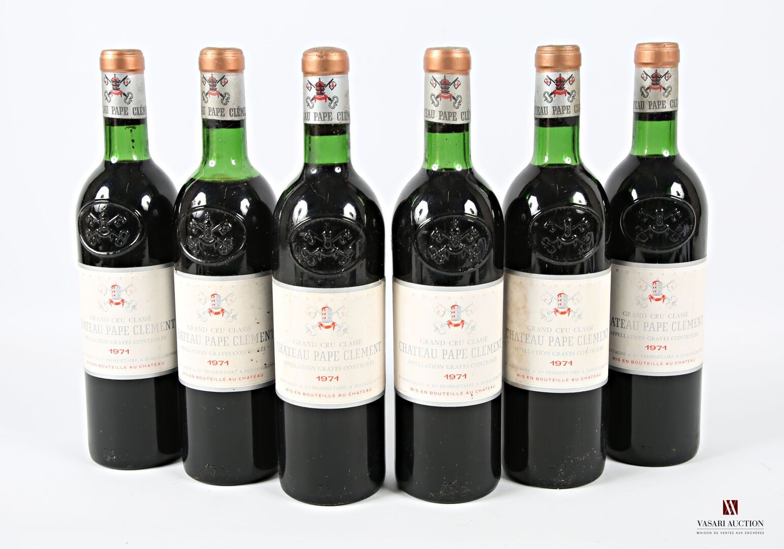 Null 6瓶Château PAPE CLÉMENT Graves GCC 1971红葡萄酒
	染色。N: 1 低颈，4 高肩，1 高/中肩。