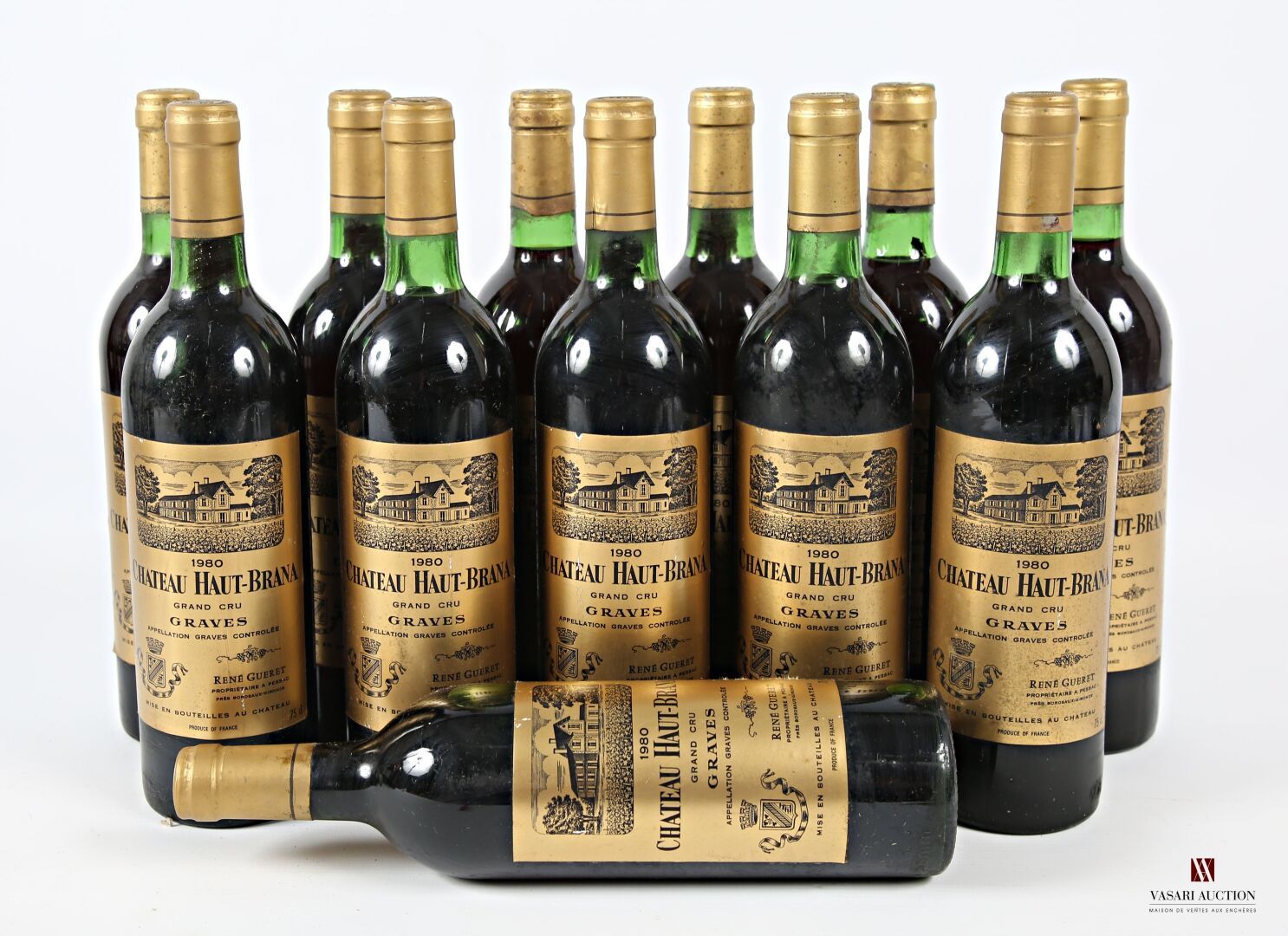 Null 12 bouteilles	Château HAUT-BRANA	Graves	1980
	Et. Un peu tachées. N : 9 bas&hellip;