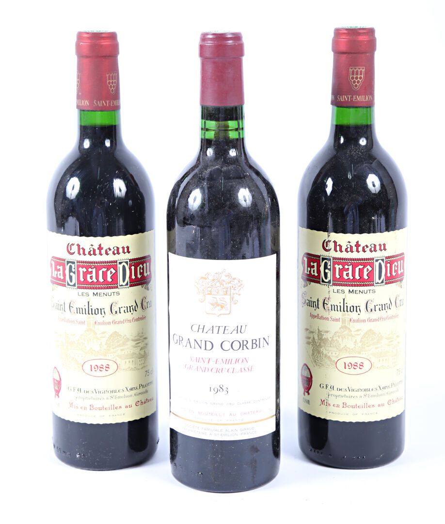 Null Lot de 3 blles comprenant :		
1 bouteille	Château GRAND CORBIN	St Emilion G&hellip;